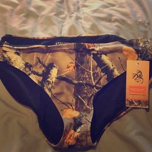 Brand new Legendary Whitetails bikini bottom